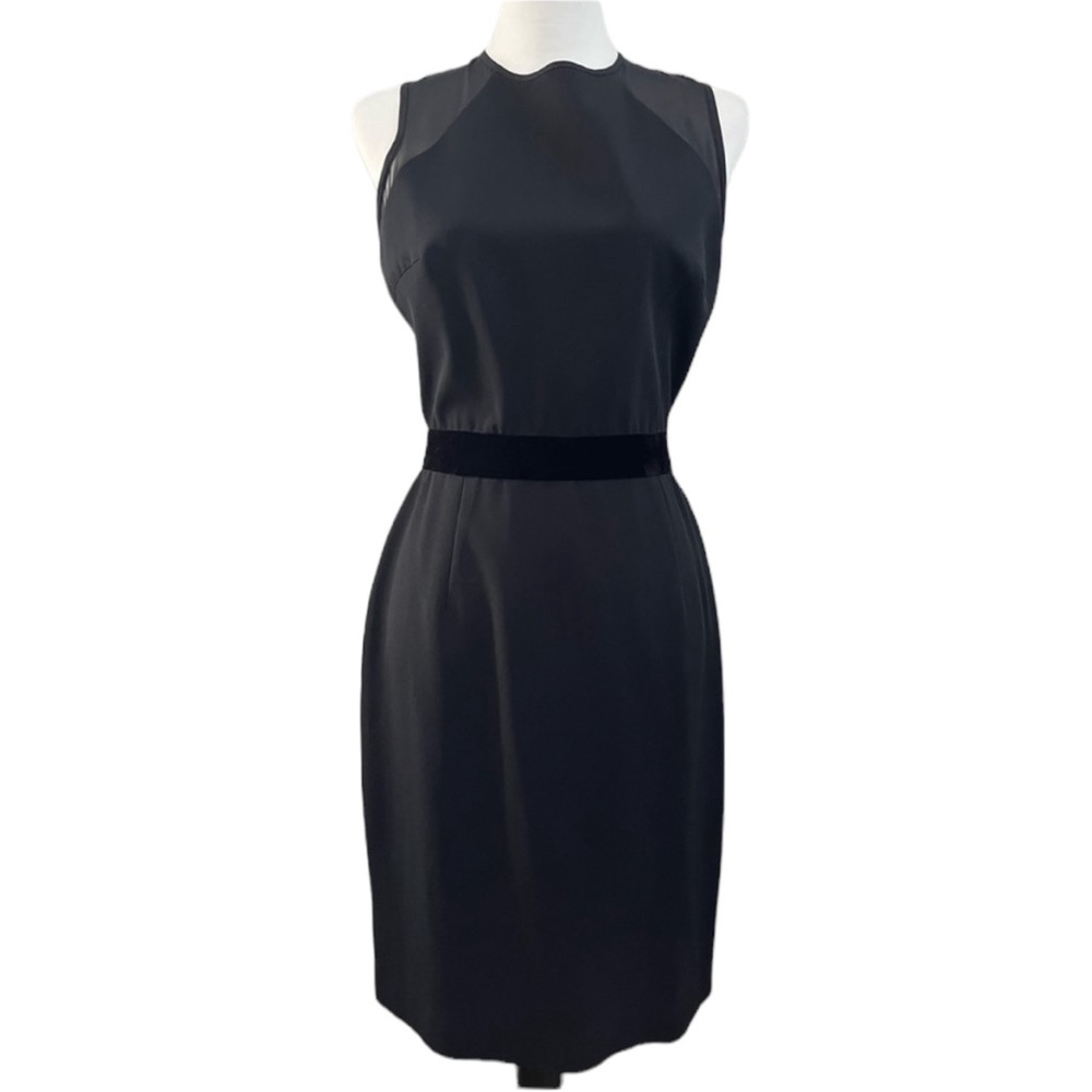 Gigi by Gillian Peek a Boo Back Black Dress Size 6 - Picture 5 of 10